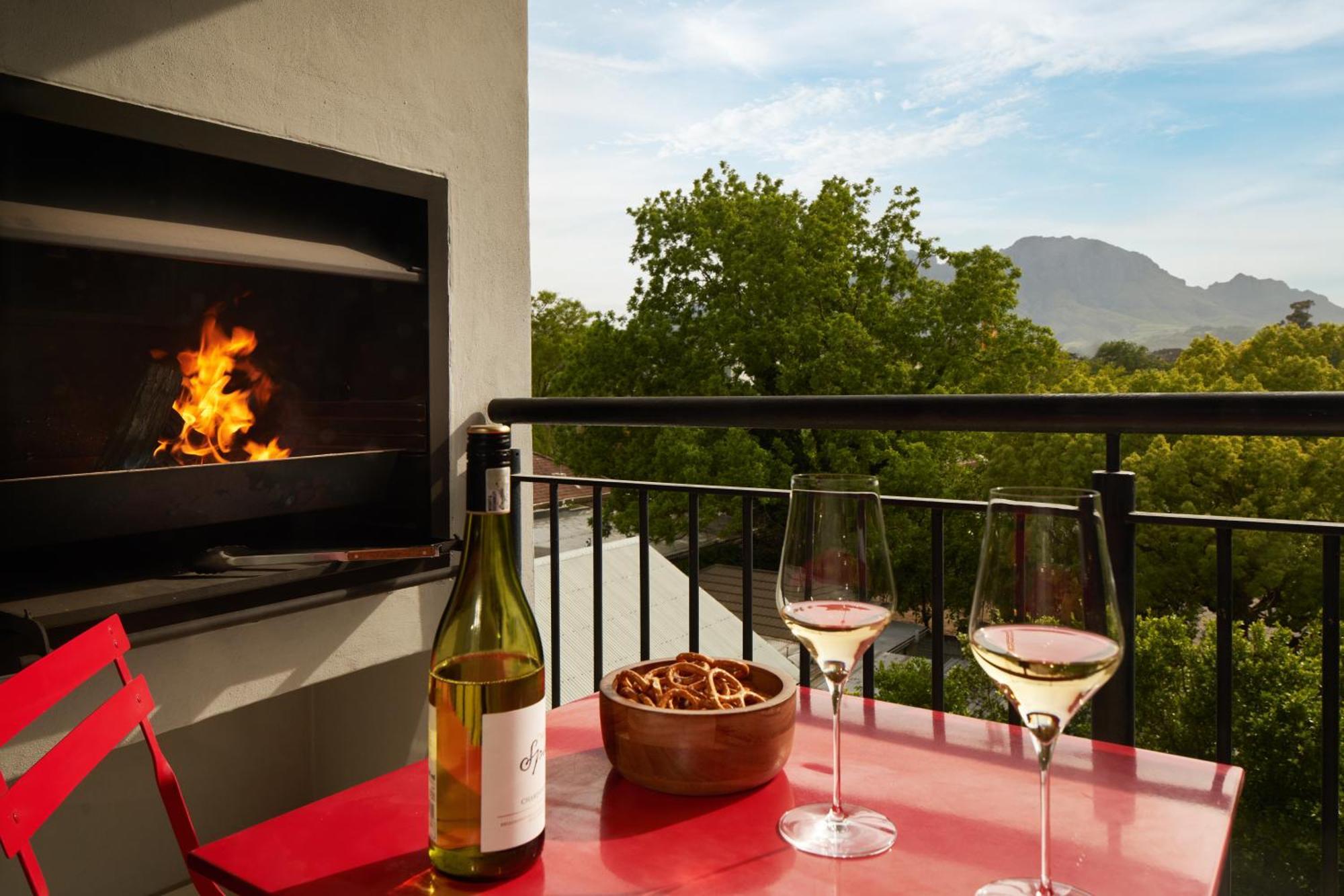 The Den Apartments By Raw Africa Collection Stellenbosch Exterior photo